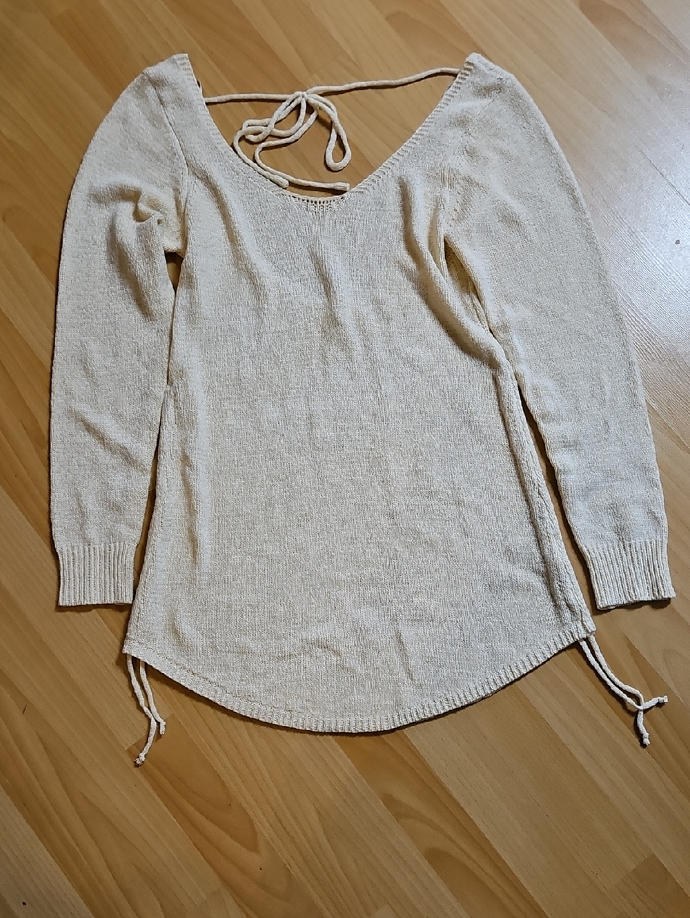 Cream V-Neck Tie-Back Lightweight Sweater
